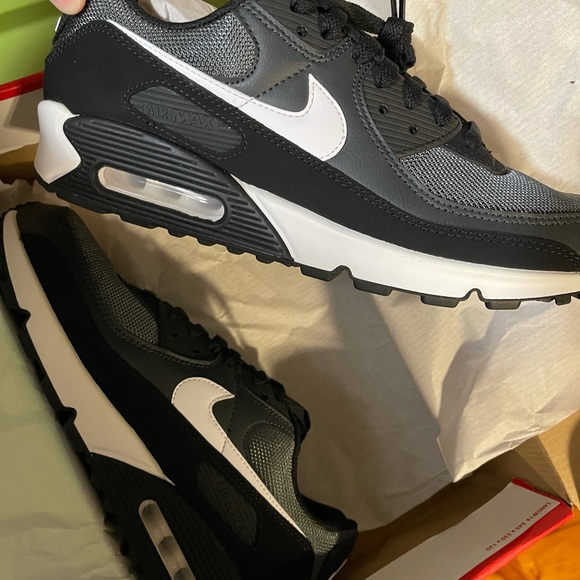 Nike Men's Air Max 90 Shoes new in box, NW… - Picture 6 of 8